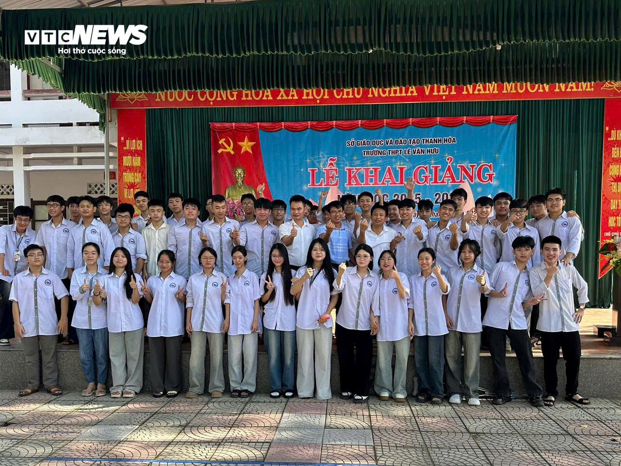 Lớp 12C1 trường THPT Lê Văn Hưu (xã Triệu Trung, tỉnh Thanh Hoá) có 6 học sinh đạt điểm 10 môn toán tại kỳ thi Tốt nghiệp THPT 2026.