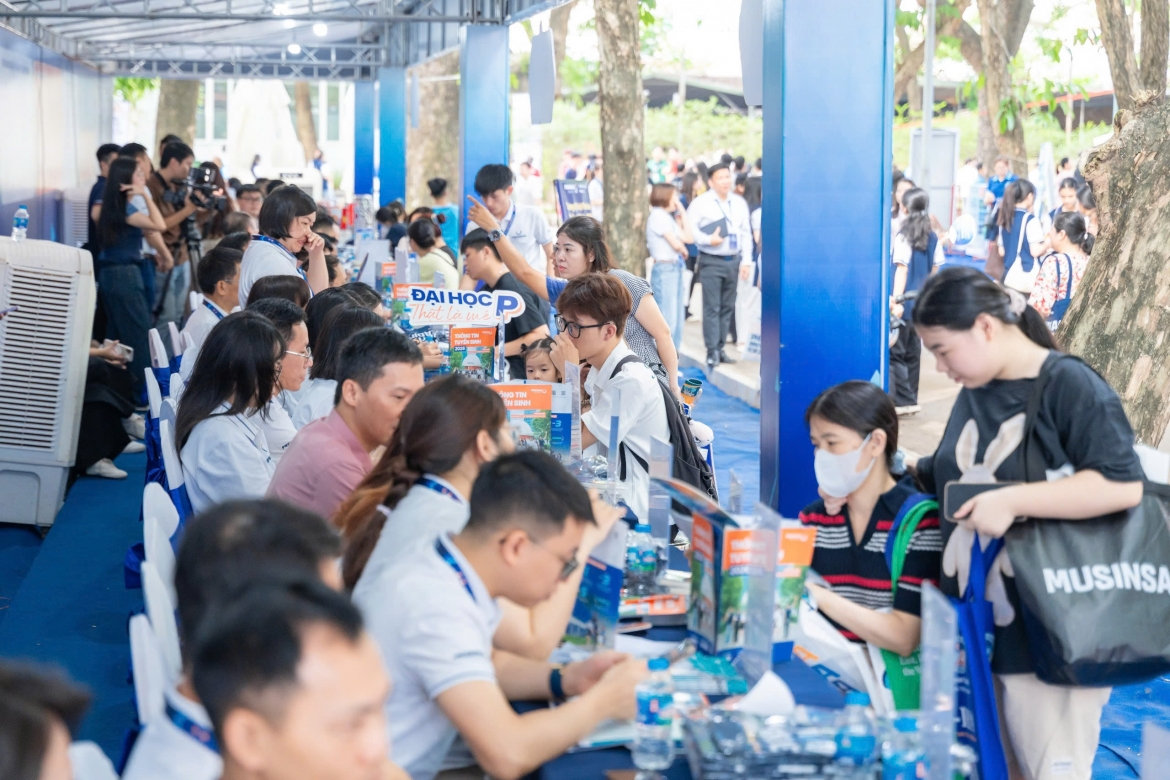 nhiều trường đại học công bố điểm sàn xét tuyển hình ảnh 1 nhieu truong dai hoc cong bo diem san xet tuyen hinh anh 1