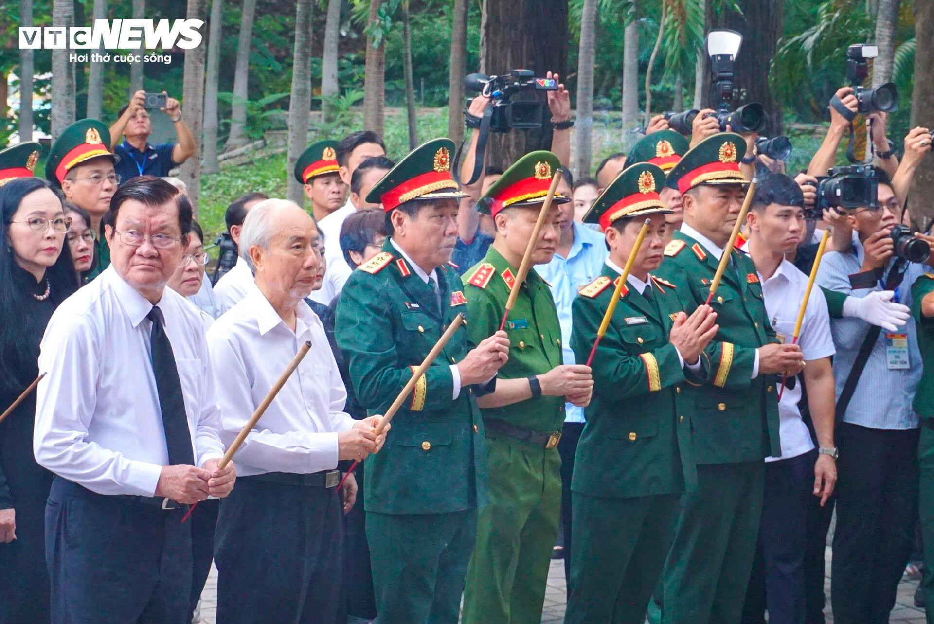 Thủ tướng dự Lễ triển khai tìm kiếm, quy tập hài cốt liệt sĩ tại Công viên Lê Thị Riêng - 7