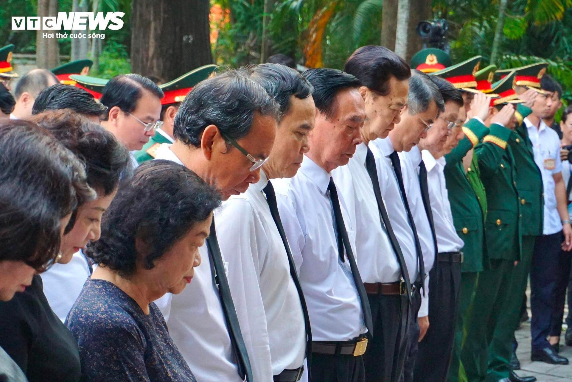 Thủ tướng dự Lễ triển khai tìm kiếm, quy tập hài cốt liệt sĩ tại Công viên Lê Thị Riêng - 8