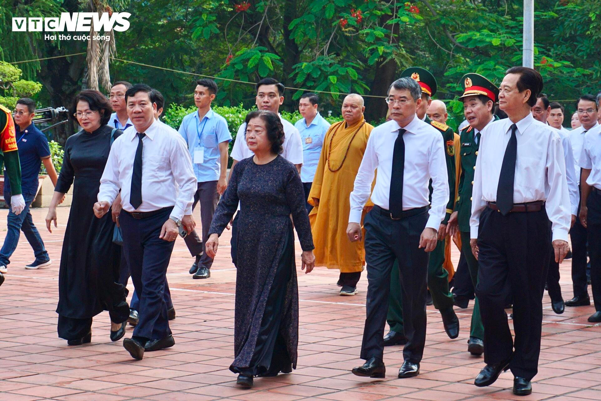 Thủ tướng dự Lễ triển khai tìm kiếm, quy tập hài cốt liệt sĩ tại Công viên Lê Thị Riêng - 1