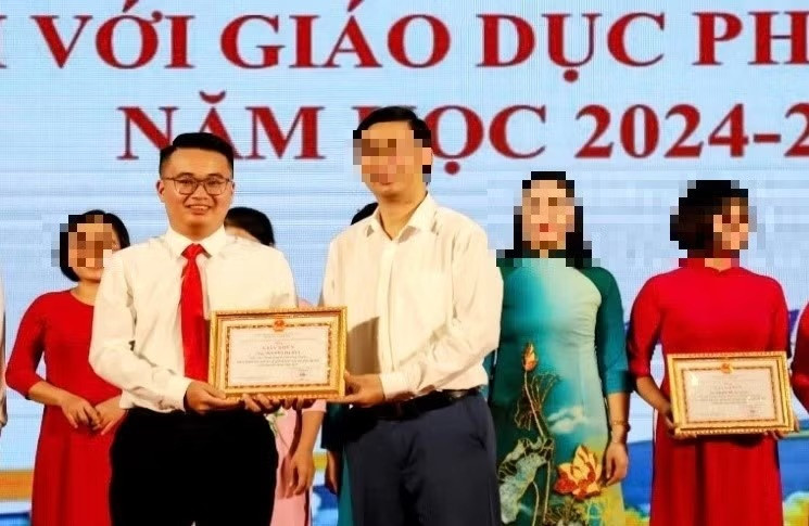 Nguyễn Hà Duy tại hội thi giáo viên dạy giỏi cấp tỉnh năm học 2024-2025. (Ảnh: CTTTTQ)