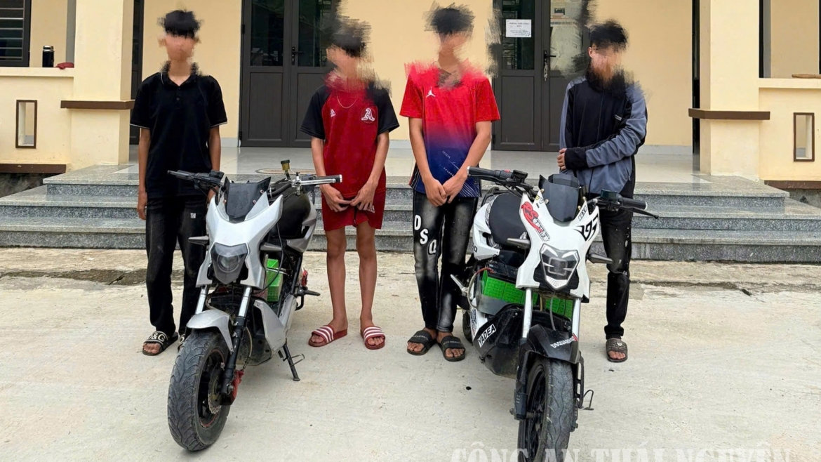 thái nguyên xử lý hàng loạt học sinh độ xe máy điện trái phép hình ảnh 1 thai nguyen xu ly hang loat hoc sinh do xe may dien trai phep hinh anh 1