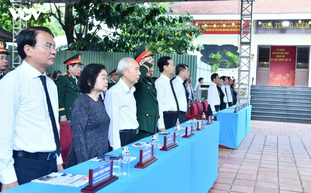 thủ tướng còn manh mối thì tuyệt đối không dừng tìm hài cốt liệt sĩ hình ảnh 3 thu tuong con manh moi thi tuyet doi khong dung tim hai cot liet si hinh anh 3