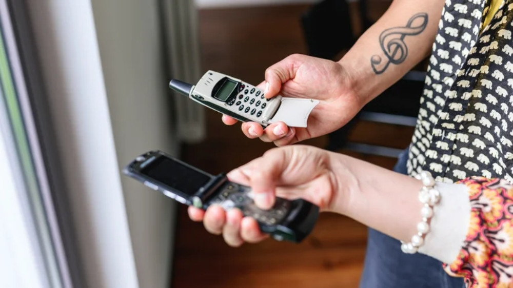 Điện thoại không mạng xã hội, không trình duyệt đang hút khách trở lại hình ảnh 2 Dien thoai khong mang xa hoi, khong trinh duyet dang hut khach tro lai hinh anh 2