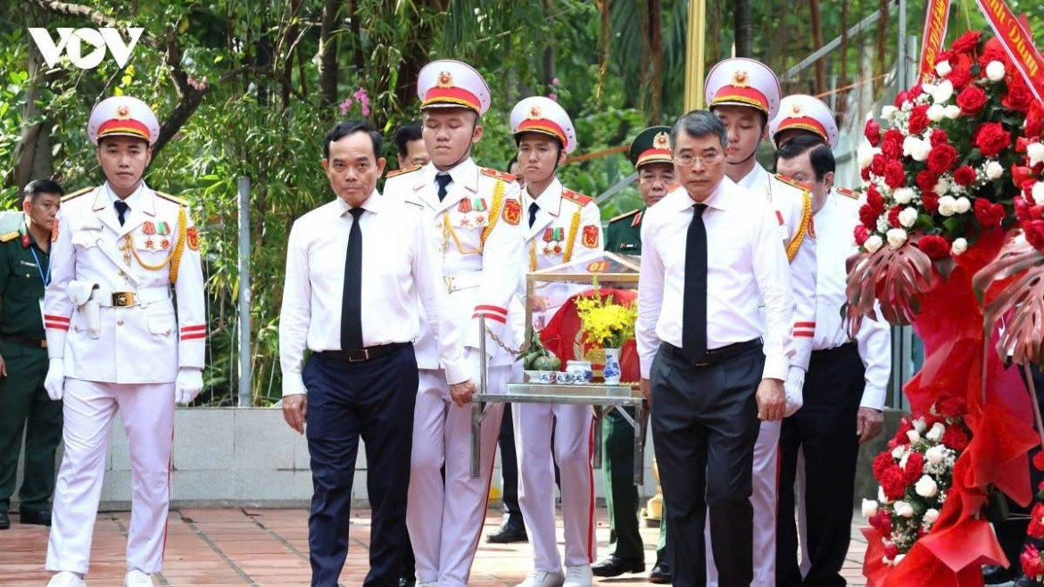 thủ tướng yêu cầu đẩy mạnh tìm kiếm, quy tập, xác định danh tính hài cốt liệt sĩ hình ảnh 1 thu tuong yeu cau day manh tim kiem, quy tap, xac dinh danh tinh hai cot liet si hinh anh 1