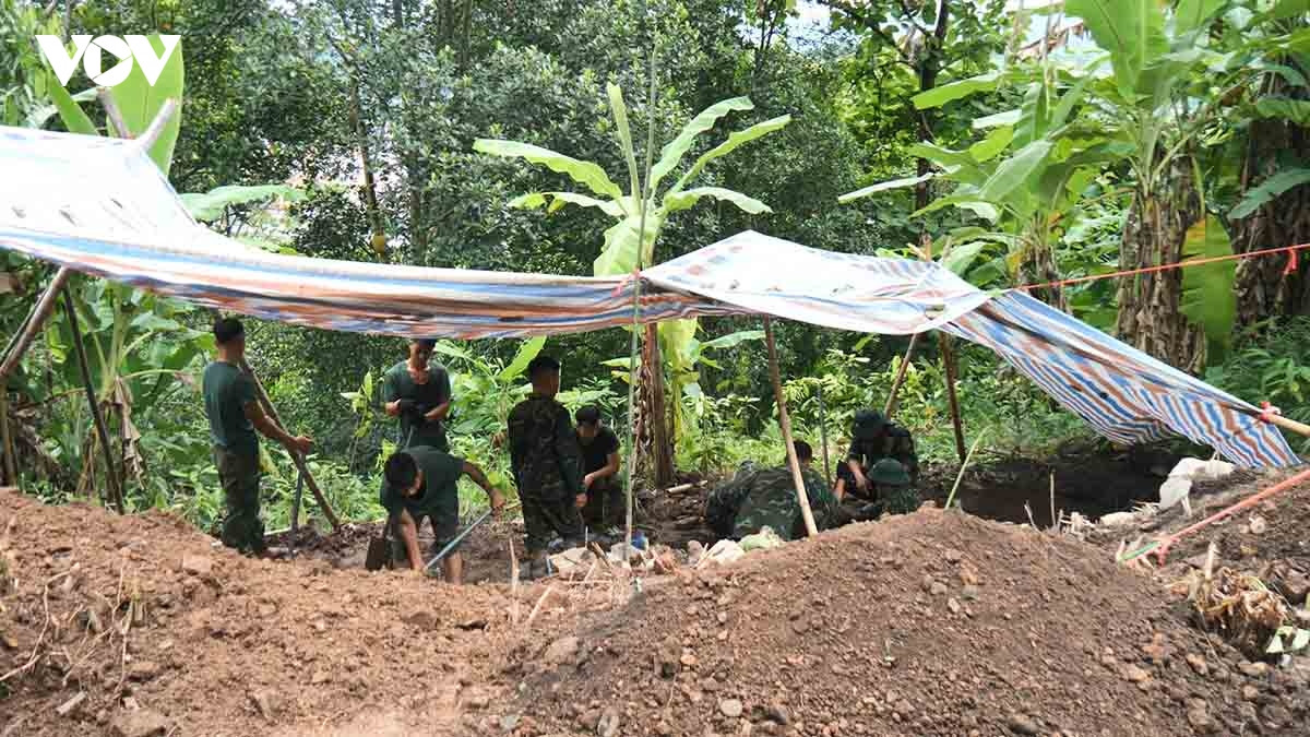 chạy đua với thời gian tìm kiếm ngôi mộ tập thể khu vực pháo đài k30 ở lào cai hình ảnh 1 chay dua voi thoi gian tim kiem ngoi mo tap the khu vuc phao dai k30 o lao cai hinh anh 1