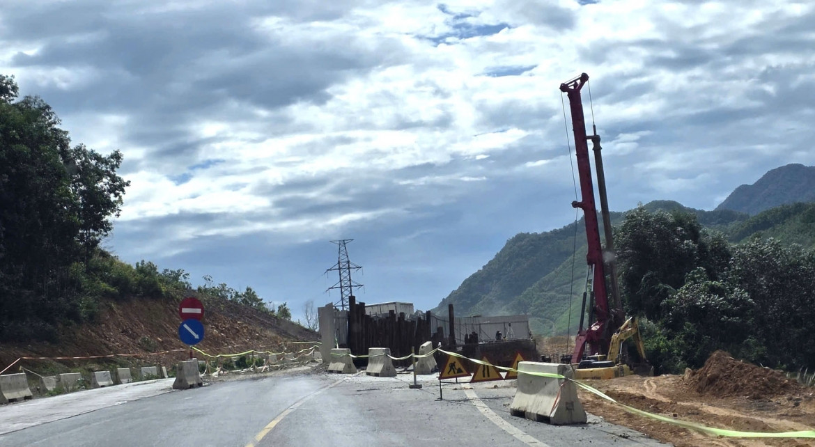 bộ trưởng trần hồng minh chỉ đạo đẩy nhanh tiến độ cao tốc la sơn - hòa liên hình ảnh 3 bo truong tran hong minh chi dao day nhanh tien do cao toc la son - hoa lien hinh anh 3