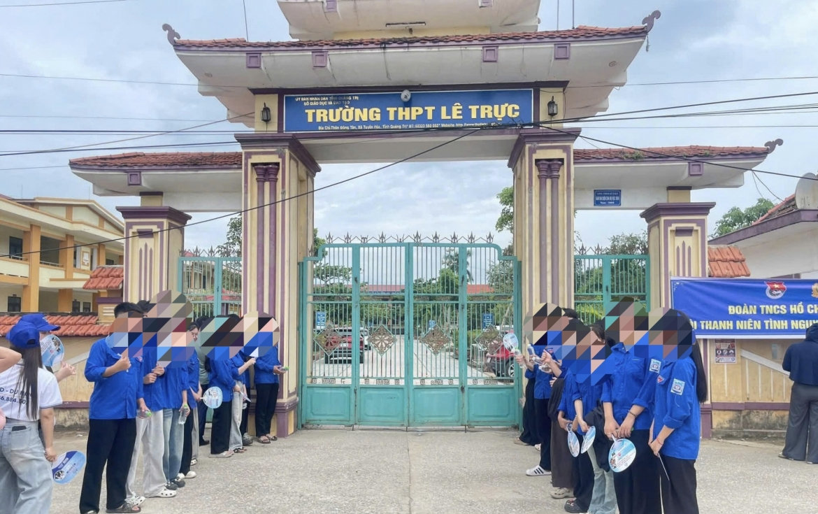 lập tổ công tác đặc biệt làm rõ phản ánh tiêu cực tại điểm thi trường thpt lê trực hình ảnh 1 lap to cong tac dac biet lam ro phan anh tieu cuc tai diem thi truong thpt le truc hinh anh 1