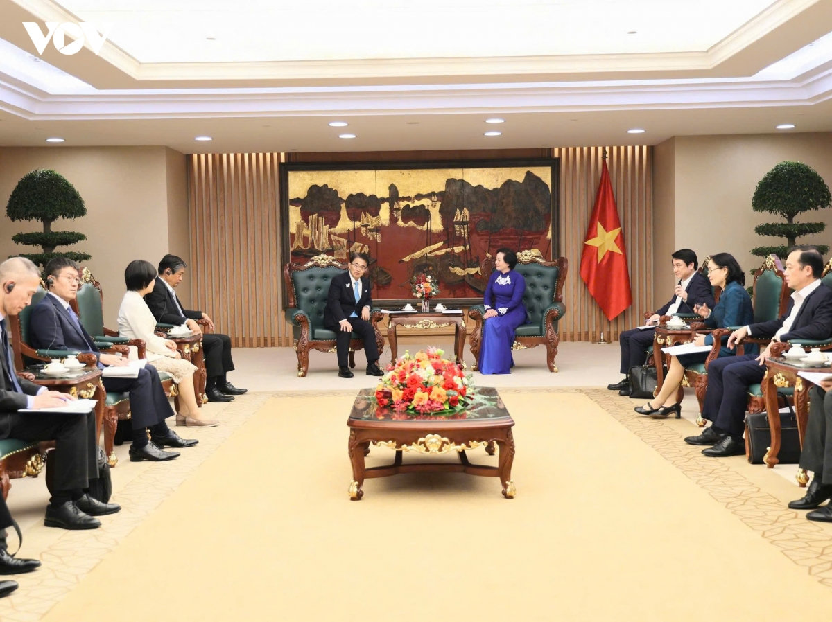 phó thủ tướng phạm thị thanh trà tiếp thống đốc tỉnh aichi, nhật bản hình ảnh 1 pho thu tuong pham thi thanh tra tiep thong doc tinh aichi, nhat ban hinh anh 1