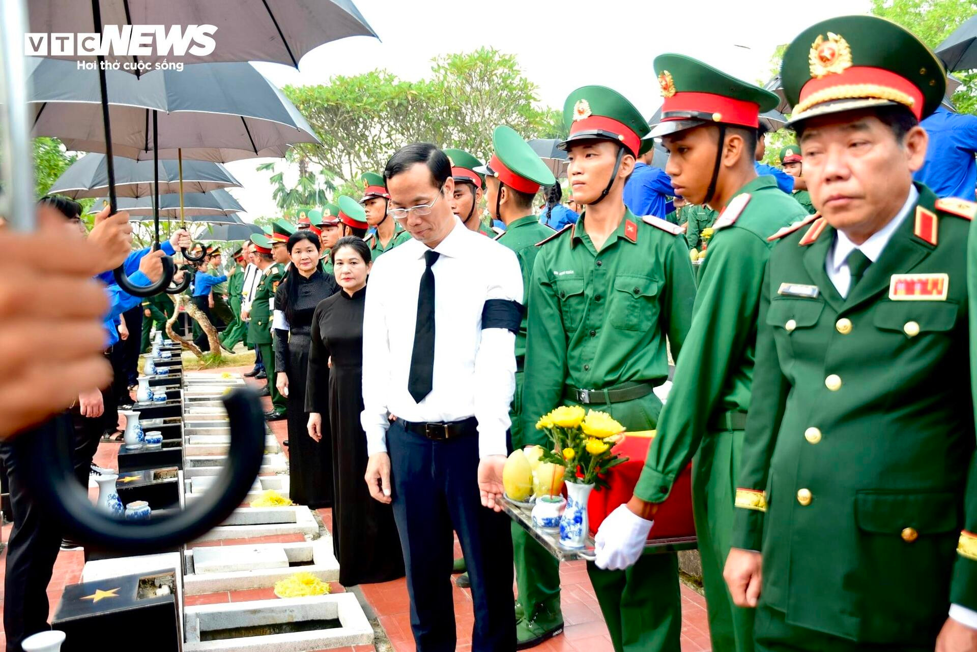 Phó Thủ tướng Nguyễn Văn Thắng dự lễ an táng 63 hài cốt liệt sĩ tại Đồng Nai - 7