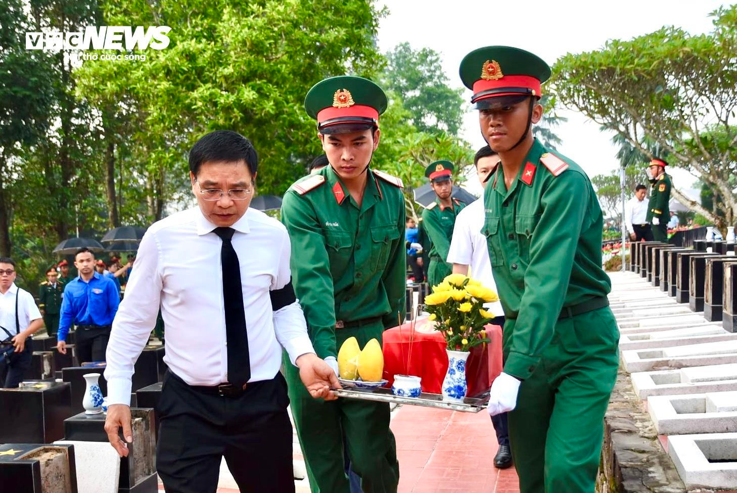 Phó Thủ tướng Nguyễn Văn Thắng dự lễ an táng 63 hài cốt liệt sĩ tại Đồng Nai - 5