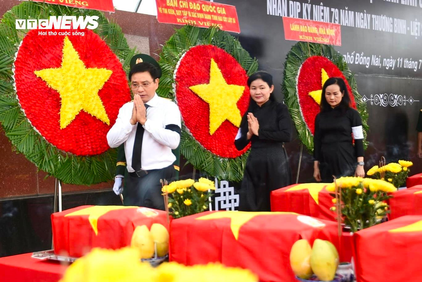 Phó Thủ tướng Nguyễn Văn Thắng dự lễ an táng 63 hài cốt liệt sĩ tại Đồng Nai - 2