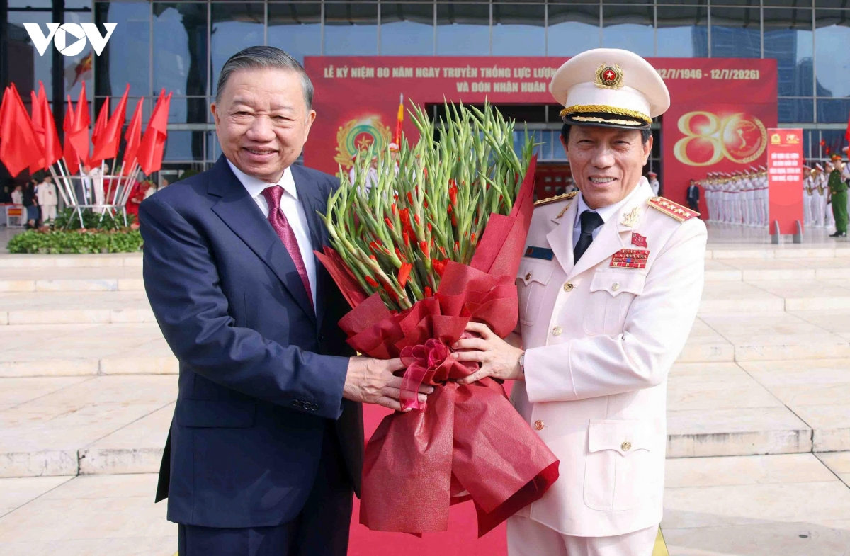 tong bi thu, chu tich nuoc to lam du le ky niem 80 nam ngay truyen thong luc luong an ninh nhan dan hinh anh 2
