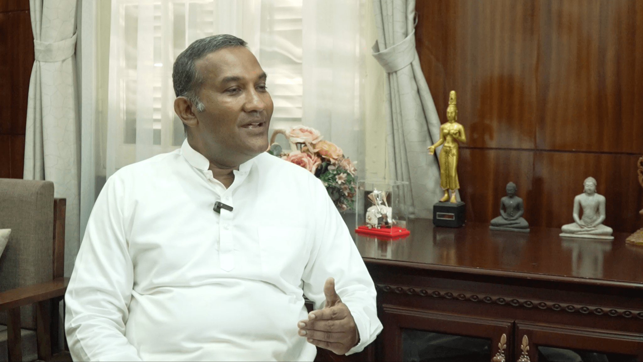 Đại sứ Sri Lanka Poshitha Perera trả lời phóng viên Báo Điện tử VTC News.