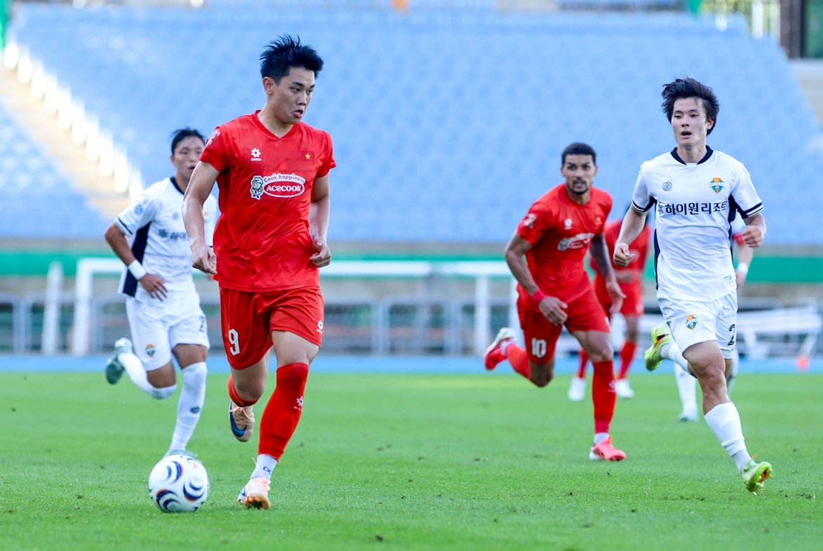 Đt việt nam thắng 3 trận ở hàn quốc, sẵn sàng bảo vệ ngôi vương aff asean cup 2026 hình ảnh 6 Dt viet nam thang 3 tran o han quoc, san sang bao ve ngoi vuong aff asean cup 2026 hinh anh 6