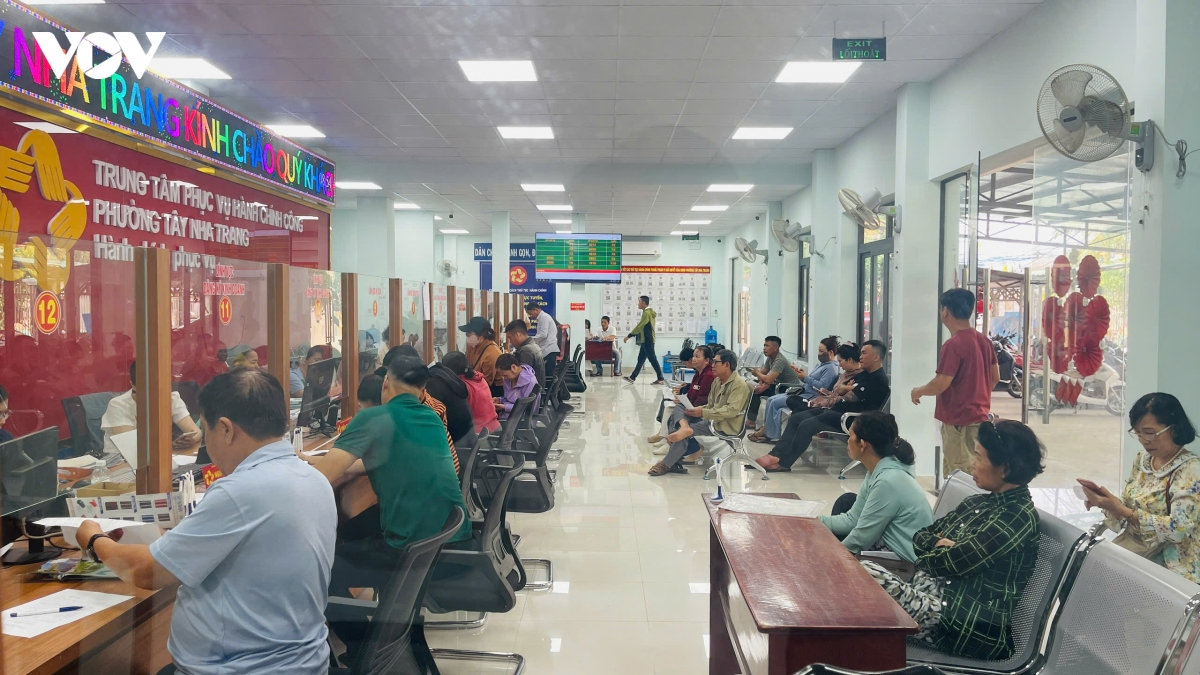 khánh hòa rút ngắn thời gian giải quyết hơn 1.100 thủ tục hành chính hình ảnh 1 khanh hoa rut ngan thoi gian giai quyet hon 1.100 thu tuc hanh chinh hinh anh 1