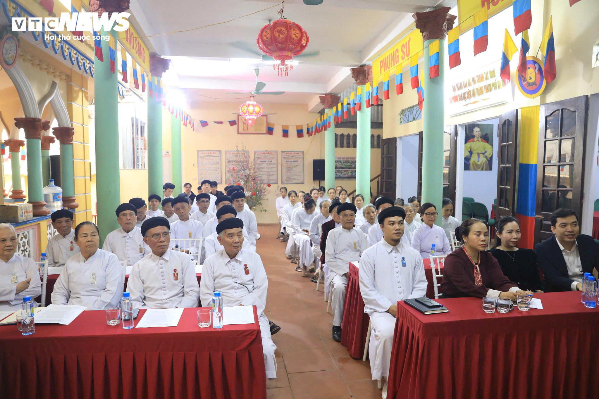 Một buổi hội nghị về tuyên truyền về phổ biến pháp luật về tín ngưỡng tôn giáo, tuyên truyền về bầu cử Đại biểu Quốc hội và Đại biểu HĐND các cấp năm 2025 tại Hà Nội.