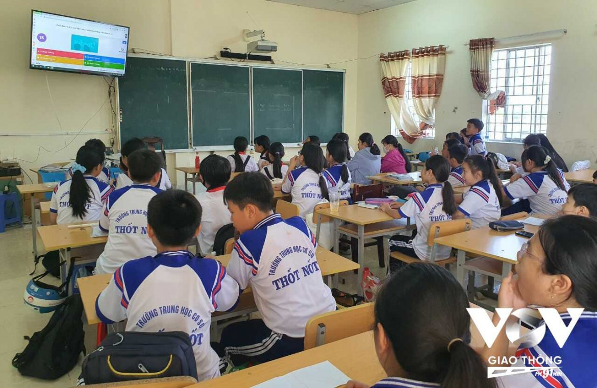 Điểm tiếng anh dưới trung bình và thách thức với mục tiêu ngôn ngữ thứ hai hình ảnh 2 Diem tieng anh duoi trung binh va thach thuc voi muc tieu ngon ngu thu hai hinh anh 2