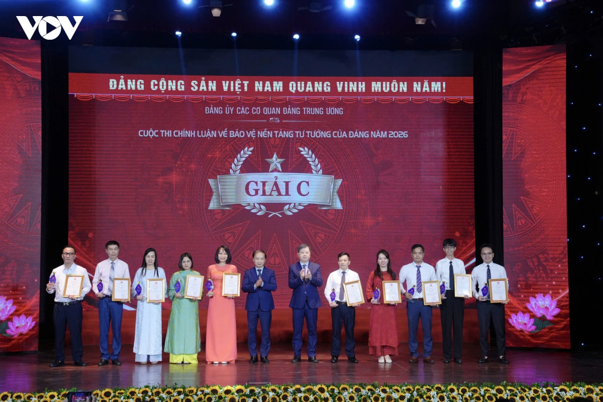 trao 34 giải thưởng cuộc thi chính luận về bảo vệ nền tảng tư tưởng của Đảng hình ảnh 13 trao 34 giai thuong cuoc thi chinh luan ve bao ve nen tang tu tuong cua Dang hinh anh 13