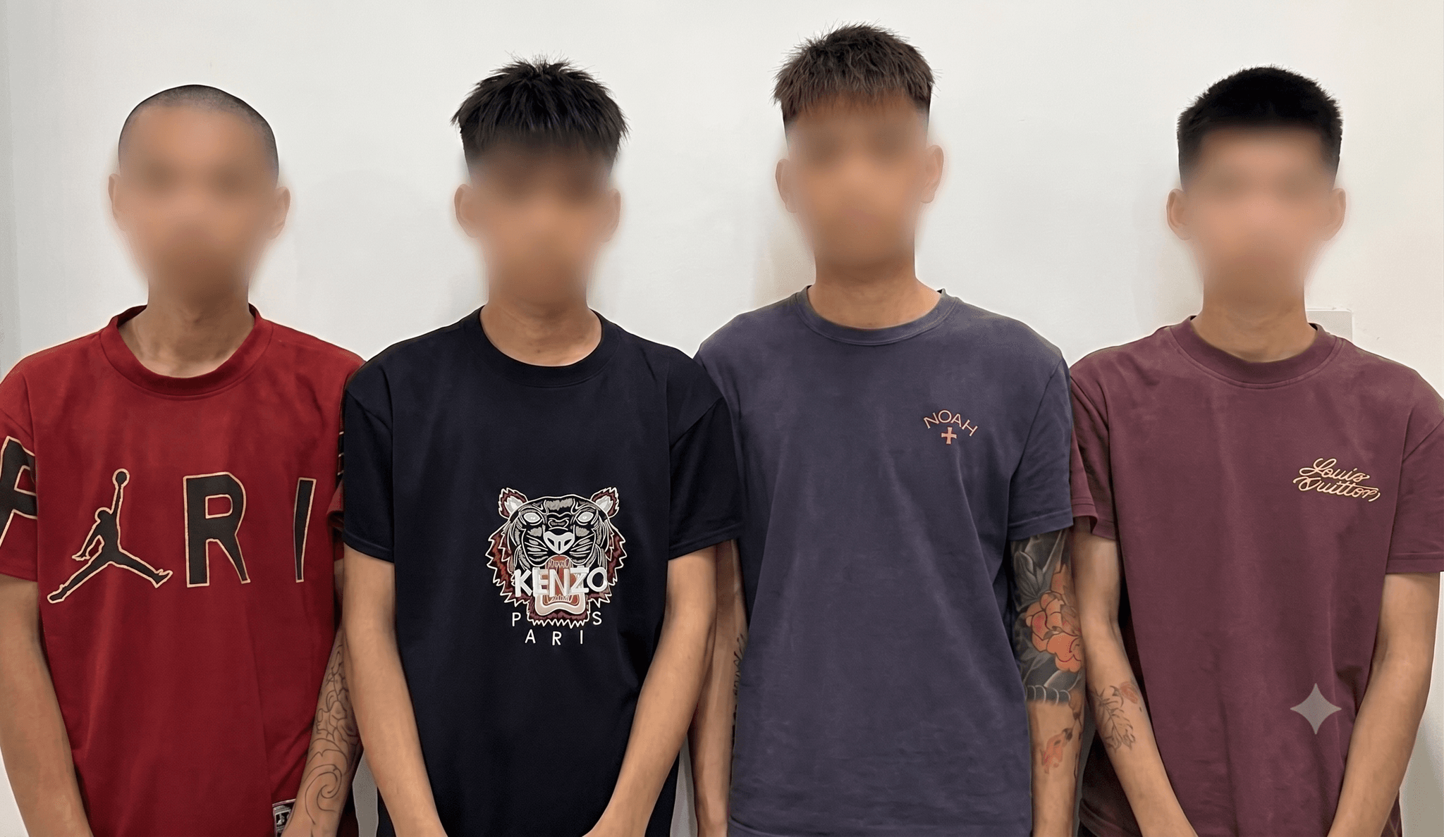 Nhóm nghi phạm cướp xe máy bị bắt giữ.