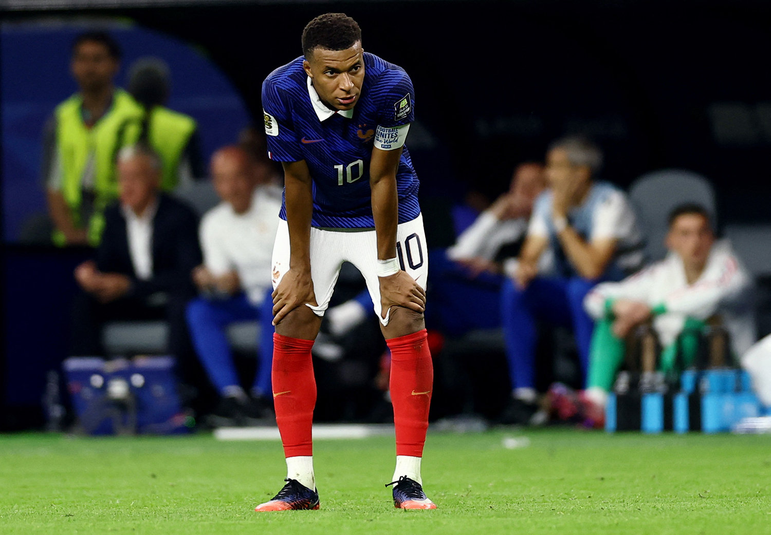 Đội tuyển Pháp thất vọng sau trận thua Tây Ban Nha ở bán kết World Cup 2026. (Ảnh: Reuters)
