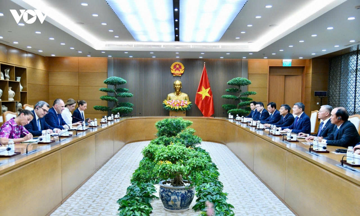 thủ tướng lê minh hưng tiếp bộ trưởng ngoại giao cộng hòa hy lạp hình ảnh 3 thu tuong le minh hung tiep bo truong ngoai giao cong hoa hy lap hinh anh 3