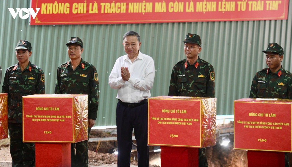 tổng bí thư, chủ tịch nước Đảng, nhà nước không bao giờ quên những người đã hy sinh vì đất nước hình ảnh 7 tong bi thu, chu tich nuoc Dang, nha nuoc khong bao gio quen nhung nguoi da hy sinh vi dat nuoc hinh anh 7