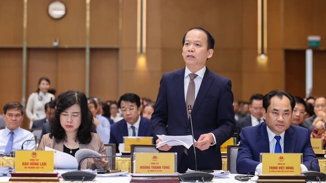 vẫn còn tình trạng giấy phép con núp bóng dưới dạng bổ sung hồ sơ, giấy tờ hình ảnh 1 van con tinh trang giay phep con nup bong duoi dang bo sung ho so, giay to hinh anh 1