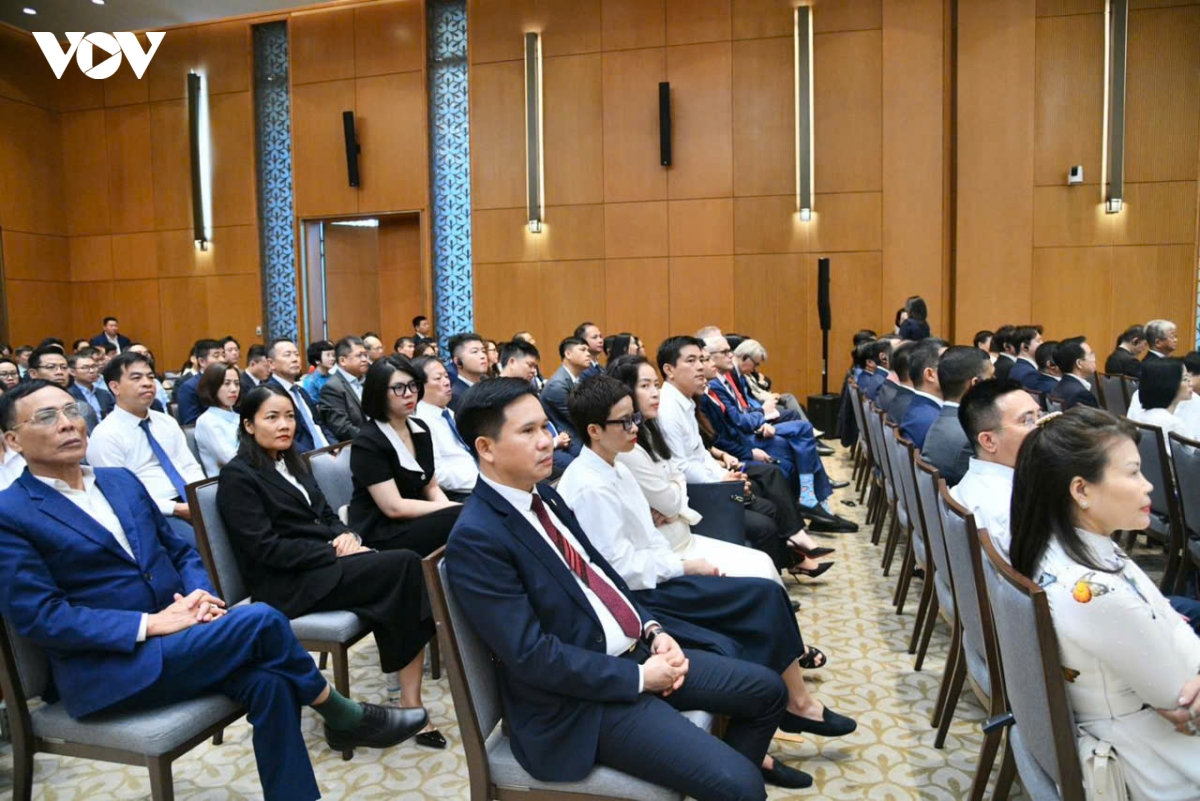thủ tướng cộng đồng doanh nghiệp là đối tác tin cậy, lực lượng xung kích hình ảnh 4 thu tuong cong dong doanh nghiep la doi tac tin cay, luc luong xung kich hinh anh 4