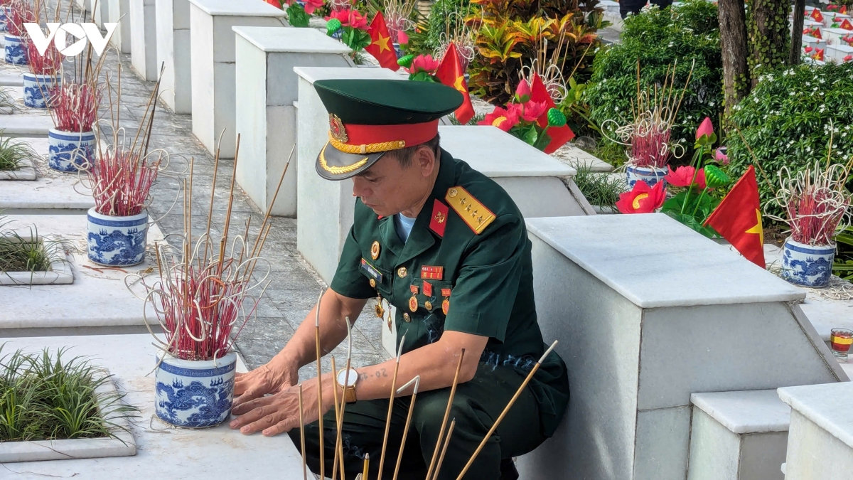 ngày trở về của người lính vị xuyên hình ảnh 3 ngay tro ve cua nguoi linh vi xuyen hinh anh 3