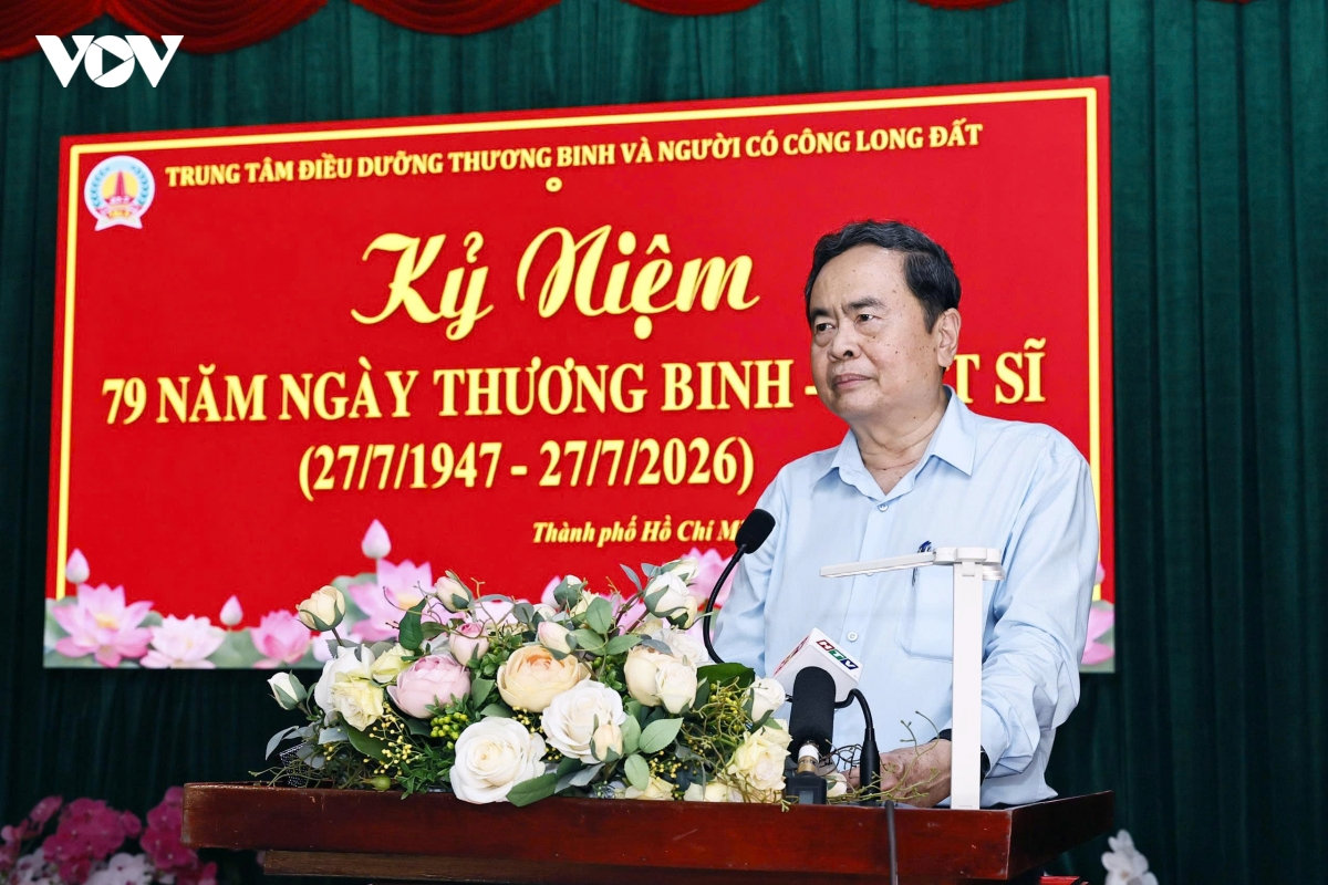 chủ tịch quốc hội tri ân người có công, thăm mẹ việt nam anh hùng hình ảnh 2 chu tich quoc hoi tri an nguoi co cong, tham me viet nam anh hung hinh anh 2