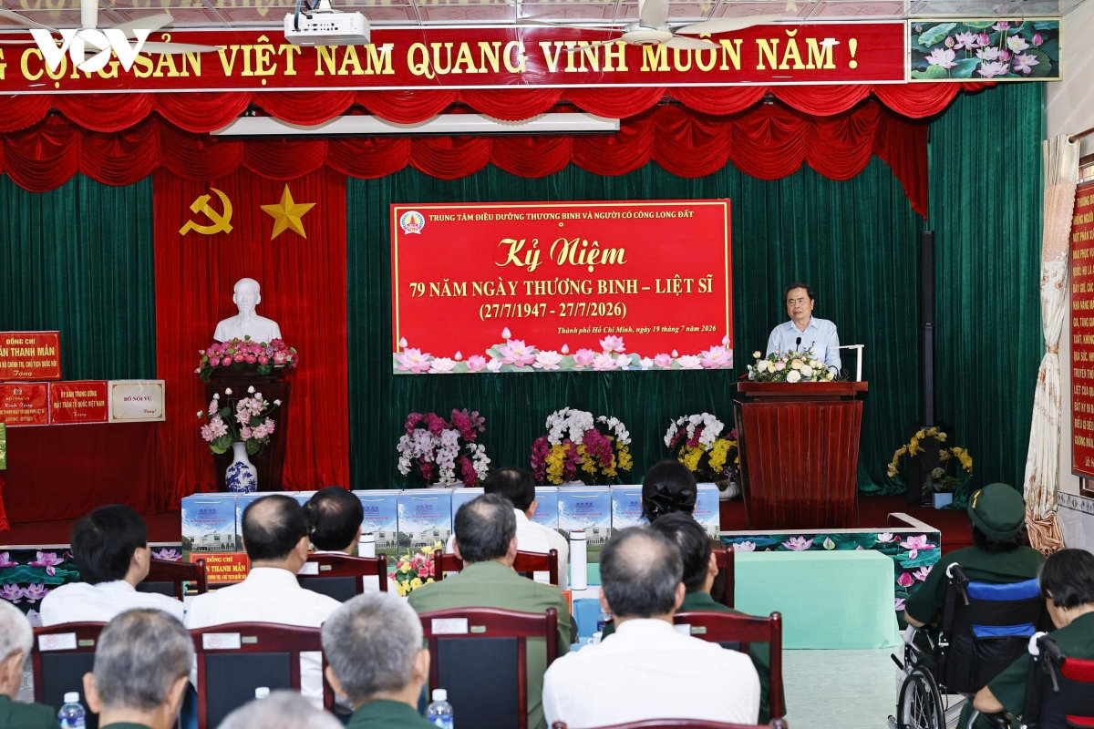 chủ tịch quốc hội tri ân người có công, thăm mẹ việt nam anh hùng hình ảnh 6 chu tich quoc hoi tri an nguoi co cong, tham me viet nam anh hung hinh anh 6