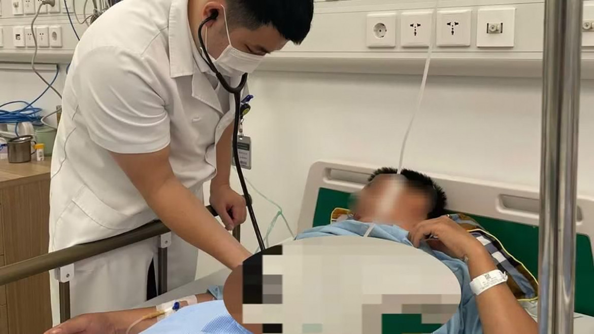bệnh viện bạch mai cơ sở ninh bình tích cực cứu chữa 8 nạn nhân ngộ độc khí h2s hình ảnh 1 benh vien bach mai co so ninh binh tich cuc cuu chua 8 nan nhan ngo doc khi h2s hinh anh 1