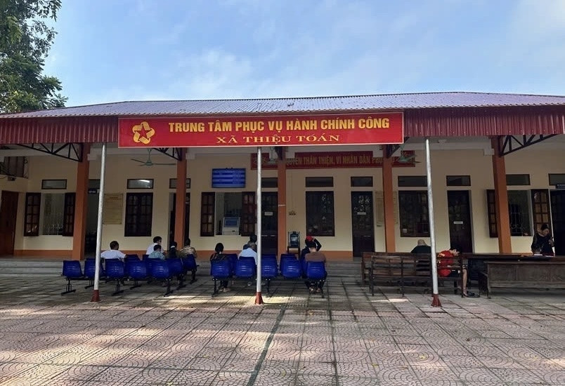 khởi tố, bắt tạm giam chủ tịch xã vì liên quan đường dây cá độ world cup hình ảnh 1 khoi to, bat tam giam chu tich xa vi lien quan duong day ca do world cup hinh anh 1