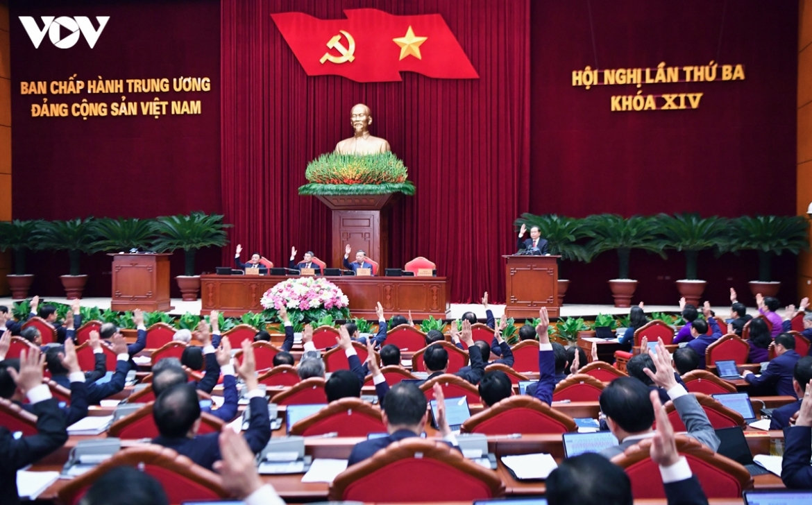 Doi moi mo hinh tang truong hien thuc hoa muc tieu tang truong cao va ben vung hinh anh 1