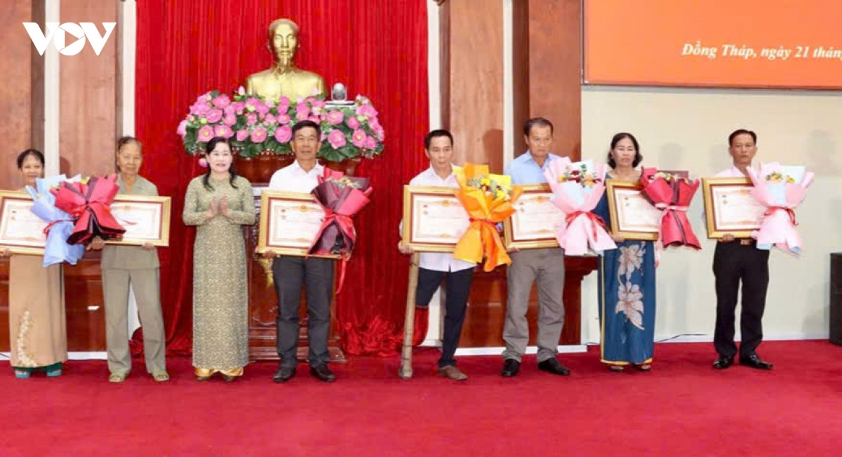 Đồng tháp truy tặng danh hiệu bà mẹ việt nam anh hùng cho 14 mẹ hình ảnh 1 Dong thap truy tang danh hieu ba me viet nam anh hung cho 14 me hinh anh 1