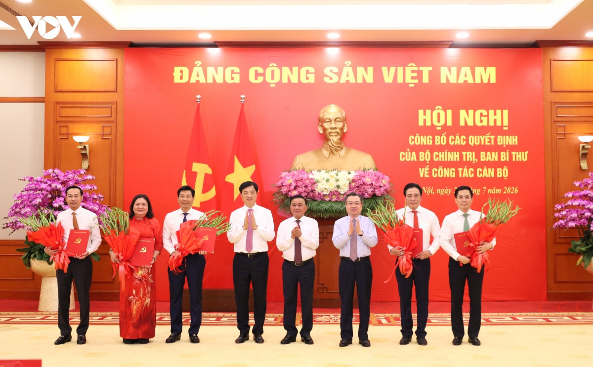 Ông nguyễn hoàng giang giữ chức phó trưởng ban chính sách, chiến lược trung ương hình ảnh 2 Ong nguyen hoang giang giu chuc pho truong ban chinh sach, chien luoc trung uong hinh anh 2