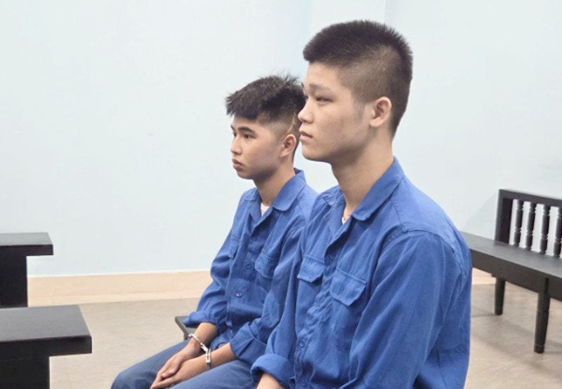 hai quái xế lĩnh án tù vì thông chốt, tông trọng thương cảnh sát hình ảnh 1 hai quai xe linh an tu vi thong chot, tong trong thuong canh sat hinh anh 1