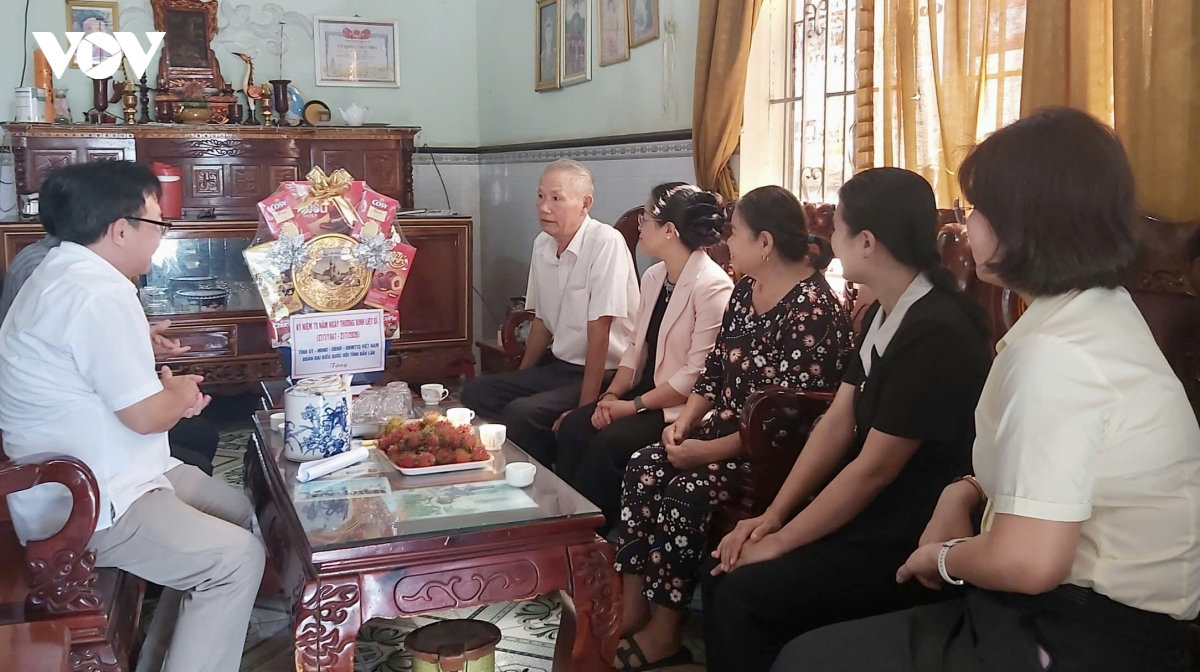 nhiều hoạt động đền ơn đáp nghĩa diễn ra ở Đắk lắk hình ảnh 2 nhieu hoat dong den on dap nghia dien ra o Dak lak hinh anh 2