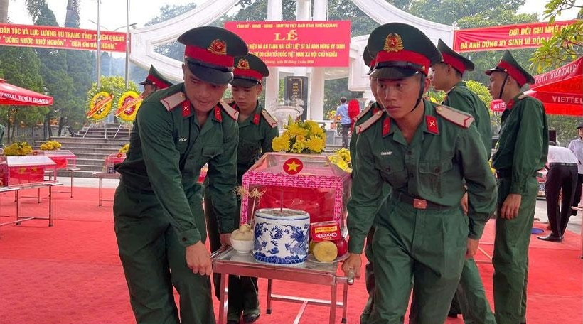 an táng trọng thể 34 anh hùng liệt sĩ tại nghĩa trang liệt sĩ quốc gia vị xuyên hình ảnh 2 an tang trong the 34 anh hung liet si tai nghia trang liet si quoc gia vi xuyen hinh anh 2