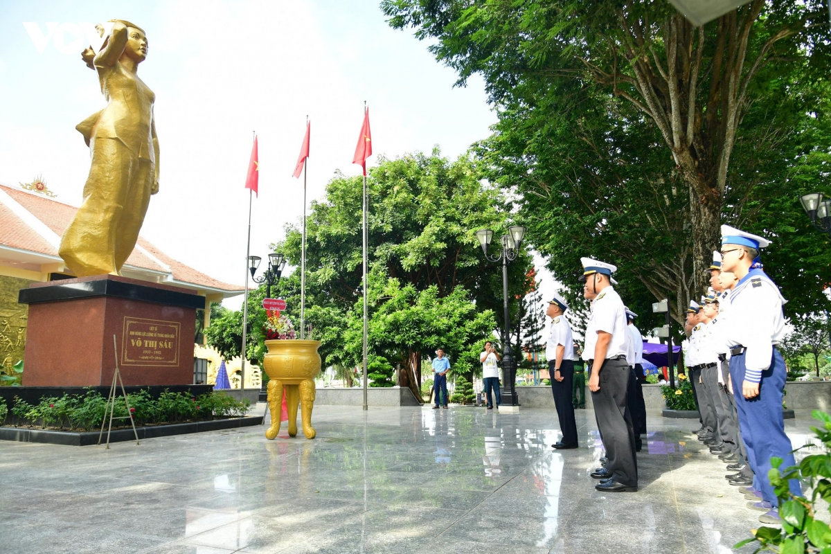 can bo, chien si vung 2 hai quan tri an nguon coi, vung vang giu bien hinh anh 1