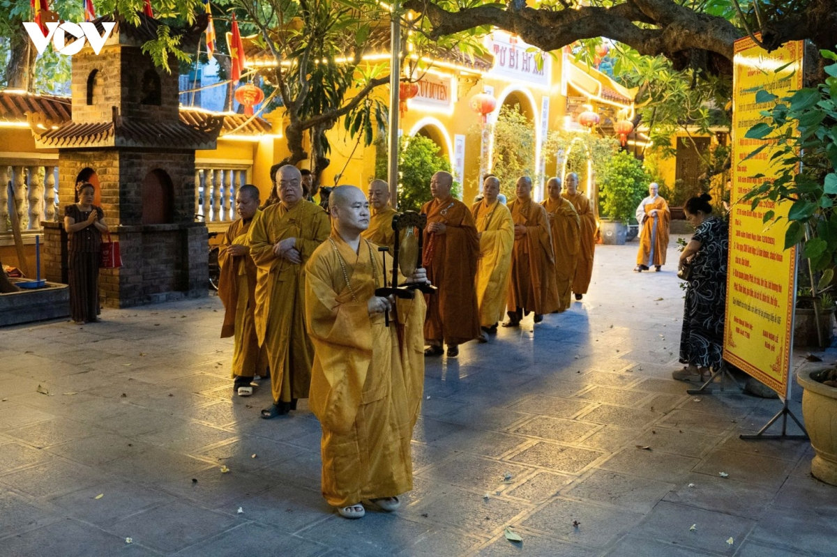 ba hoi chuong, trong bat nha vong khap 18.000 chua tuong niem cac anh hung liet si hinh anh 11