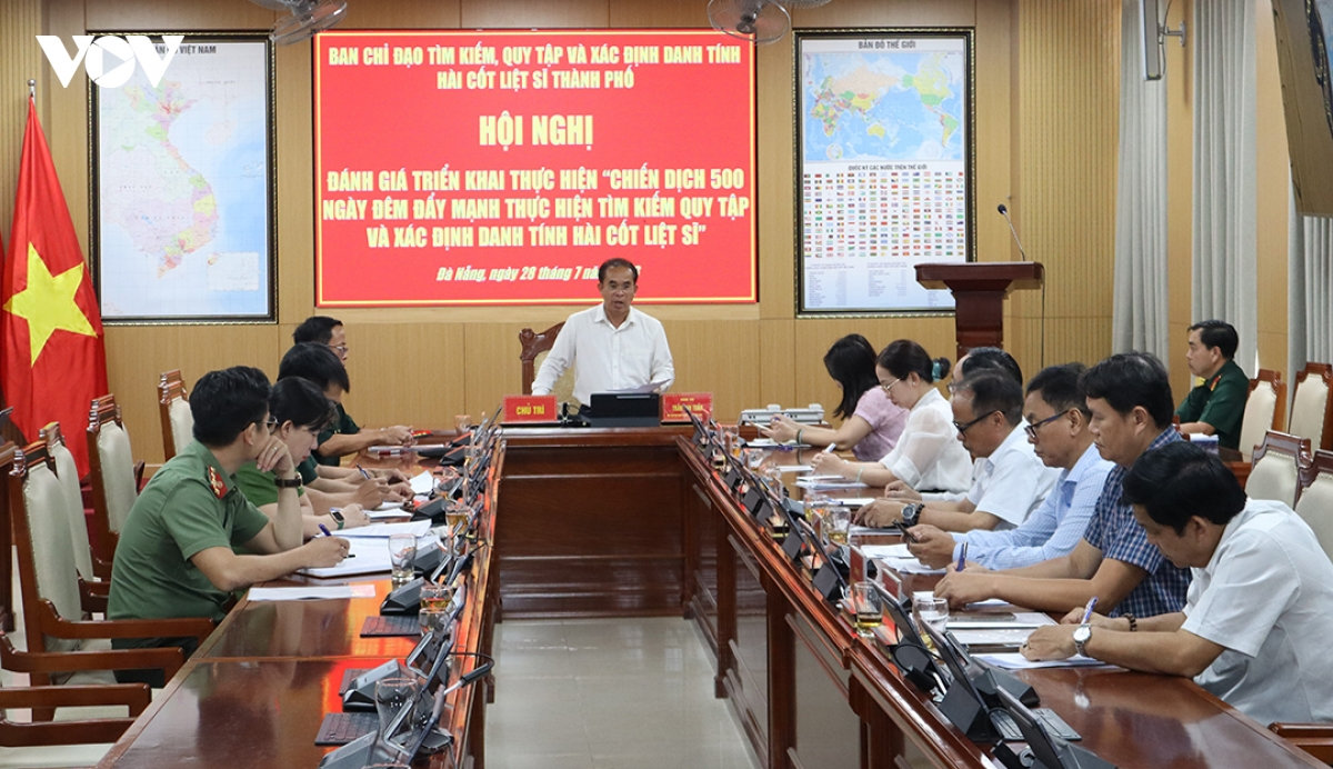 Da nang ban giao 891 mau cho vien phap y giam dinh adn hai cot liet si hinh anh 1