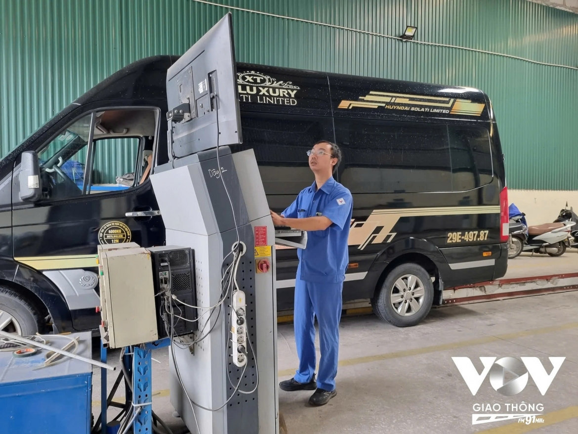Đi đăng kiểm nhàn hơn hẳn vì số hóa thủ tục, giấy tờ hình ảnh 2 Di dang kiem nhan hon han vi so hoa thu tuc, giay to hinh anh 2