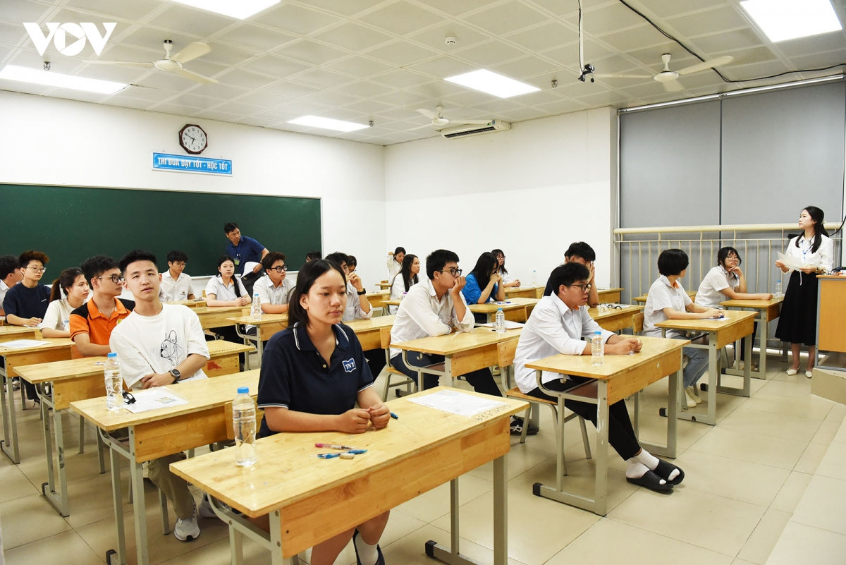 ban bí thư cần chính sách thu hút sinh viên giỏi học ngành lý luận chính trị hình ảnh 1 ban bi thu can chinh sach thu hut sinh vien gioi hoc nganh ly luan chinh tri hinh anh 1