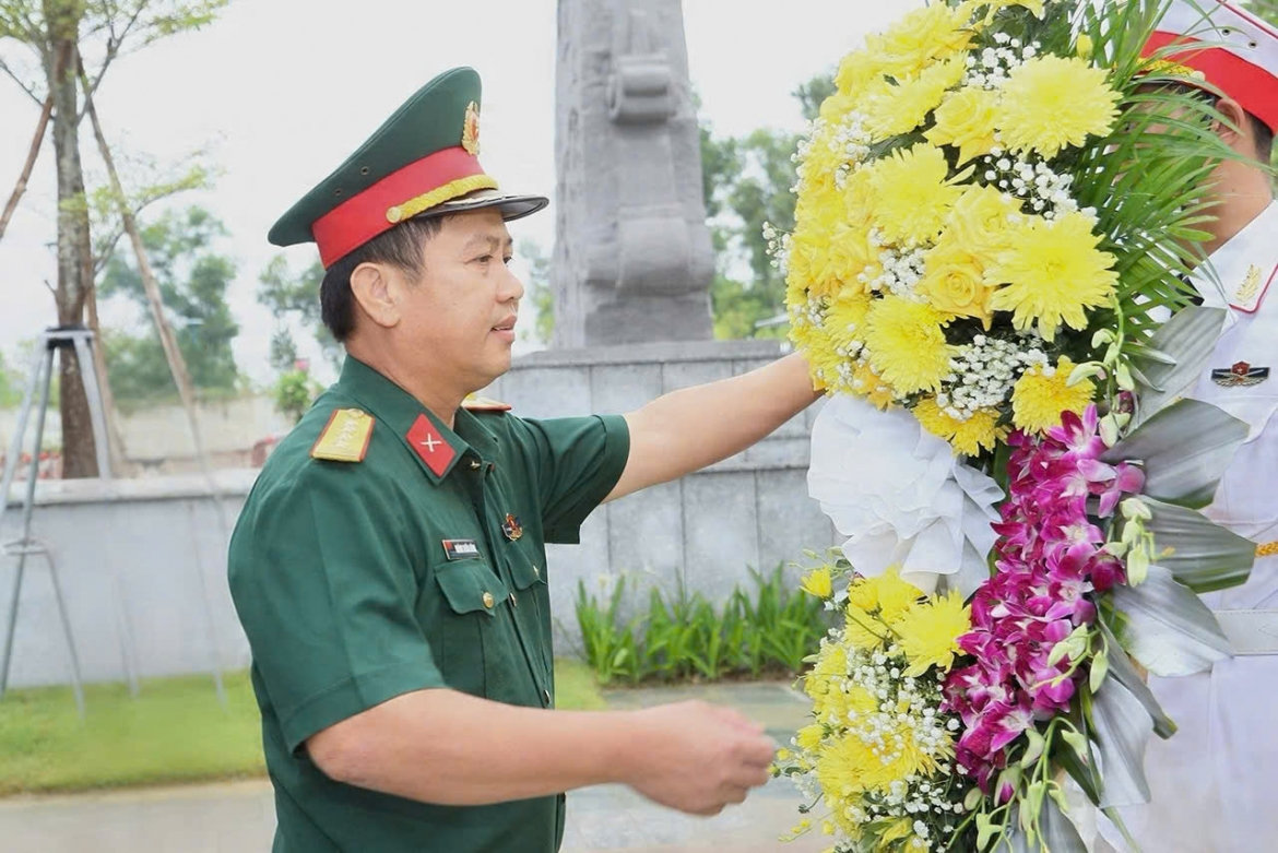 hà tĩnh khai quật, lấy mẫu adn tại 63 phần mộ liệt sĩ chưa xác định danh tính hình ảnh 2 ha tinh khai quat, lay mau adn tai 63 phan mo liet si chua xac dinh danh tinh hinh anh 2