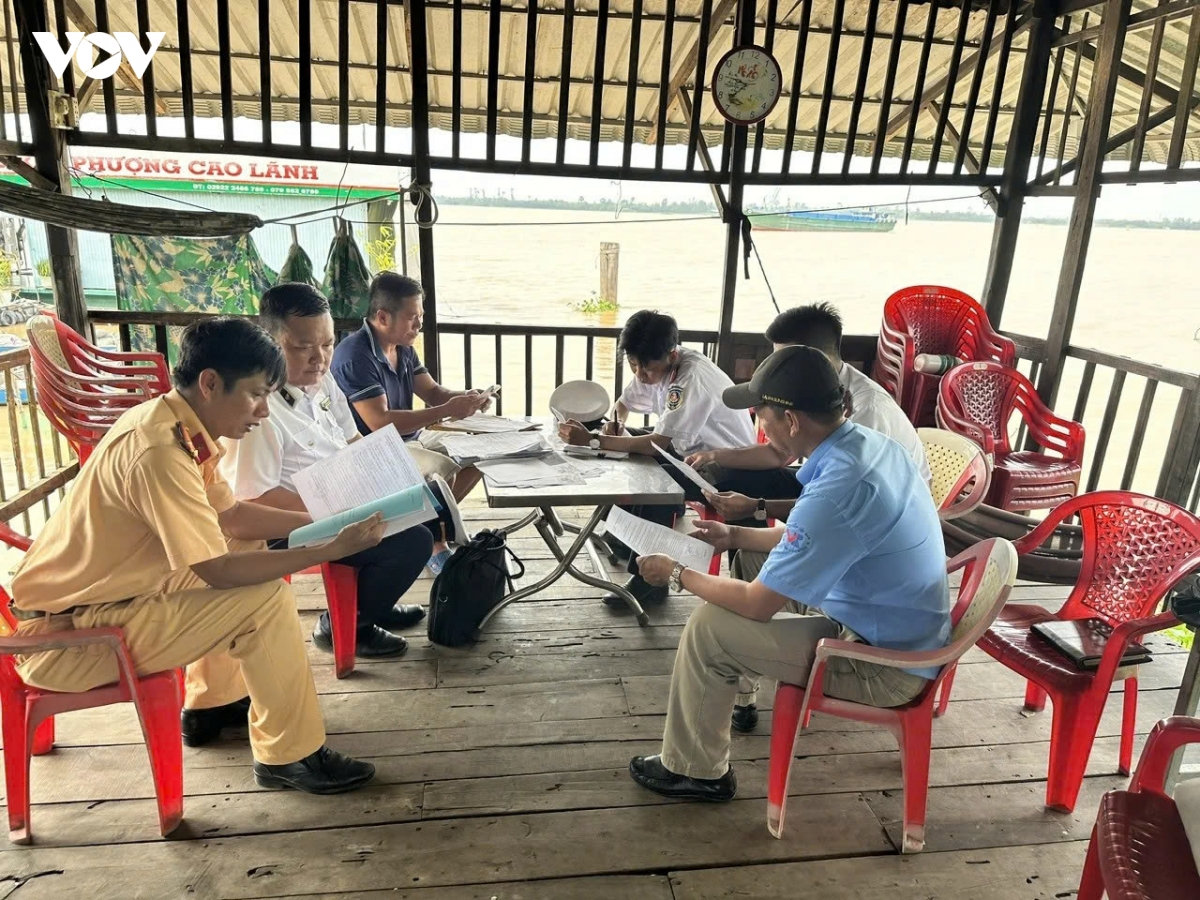 du lịch sông nước phát triển tại Đbscl, nguy cơ mất an toàn vẫn hiện hữu hình ảnh 3 du lich song nuoc phat trien tai Dbscl, nguy co mat an toan van hien huu hinh anh 3