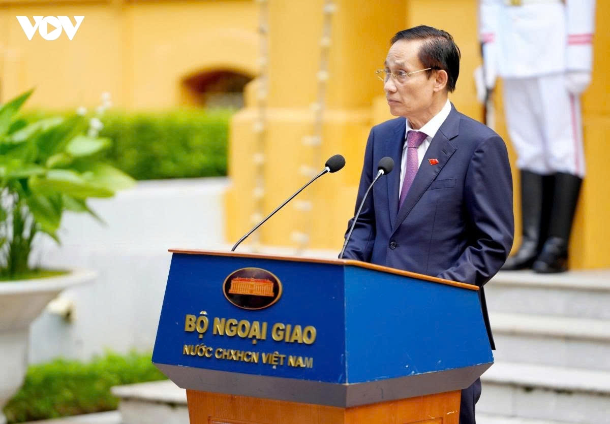 lễ thượng cờ asean thúc đẩy đoàn kết, hợp tác vì tương lai khu vực hình ảnh 2 le thuong co asean thuc day doan ket, hop tac vi tuong lai khu vuc hinh anh 2
