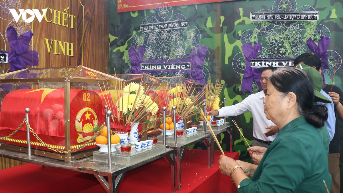 hanh trinh dua cac anh hung liet si roi long dat minh Duc tp. Dong nai tro ve hinh anh 10